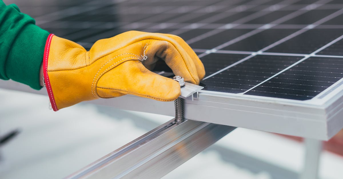 10 Best Practices for Solar Panel Maintenance